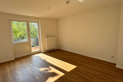 Wohnung Brück-Ausbau Ausbau - 3 Zimmer, 62 m&sup2;, 590&euro; | Angebot:26187890
