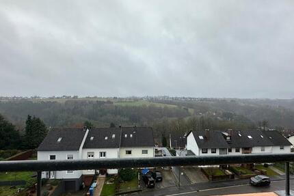 Helle, lichtdurchflutete 3-Zimmer-Wohnung inkl. Garage 3 zimmer