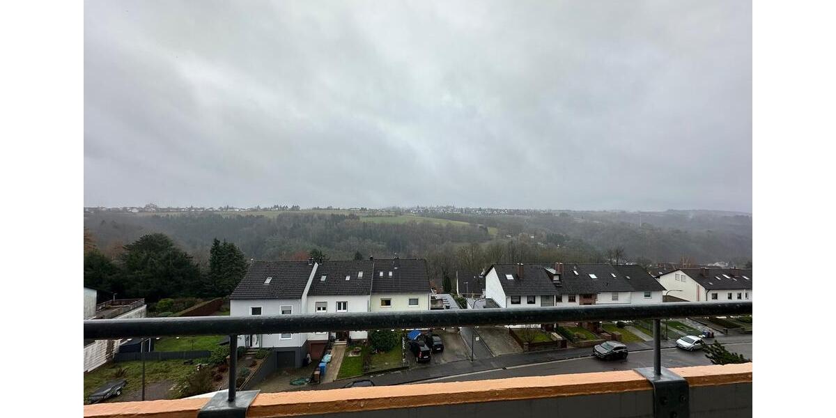 Helle, lichtdurchflutete 3-Zimmer-Wohnung inkl. Garage 3 zimmer