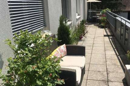 Wohnung Nürnberg Pillenreuth - 4 Zimmer, 133 m&sup2;, 1.450&euro; | Angebot:25079194