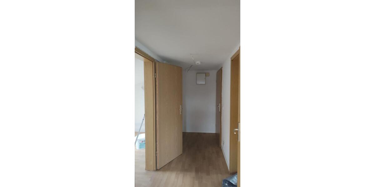 Dachgeschoßwohnung Güstrow - 1 Zimmer, 35 m&sup2;, 290&euro; | Angebot:25909135