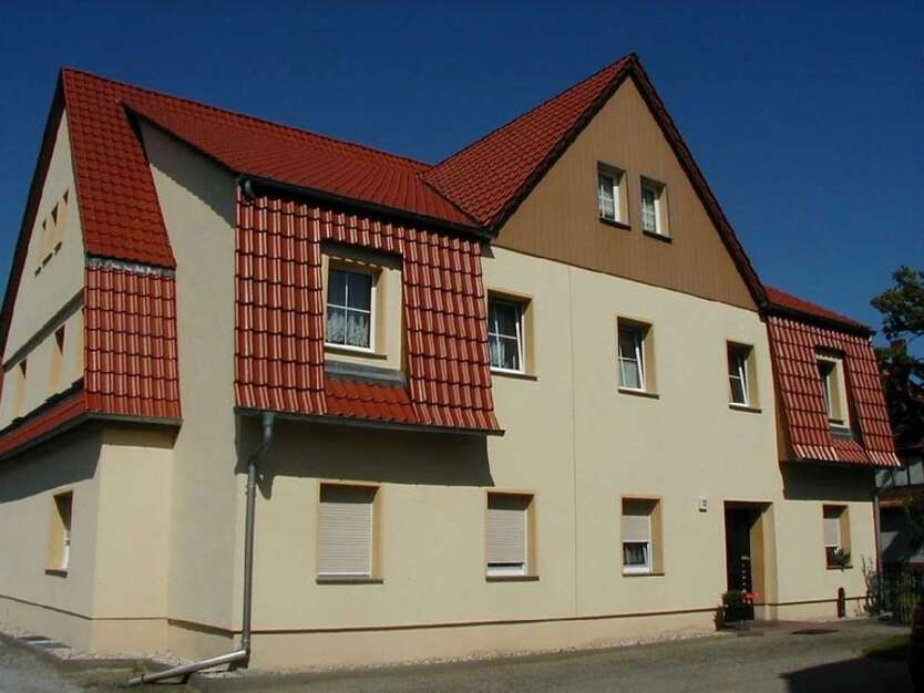 Wohnung zum Mieten in Hoyerswerda 435 € 83.74 m² 2 zimmer
