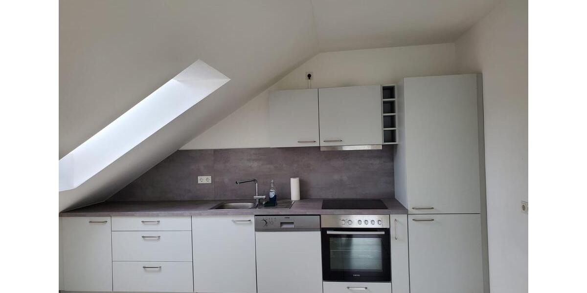 Dachgeschoßwohnung Maxhütte-Haidhof Haidhof - 3 Zimmer, 80 m&sup2;, 880&euro; | Angebot:26164338