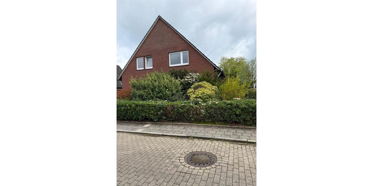 Dachgeschoßwohnung Wittmund - 3.5 Zimmer, 80 m&sup2;, 500&euro; | Angebot:26235163