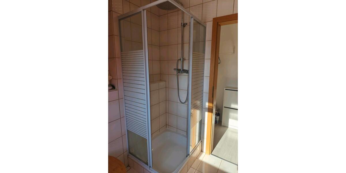 Dachgeschoßwohnung Neuenmarkt - 1 Zimmer, 35 m&sup2;, 565&euro; | Angebot:25964495