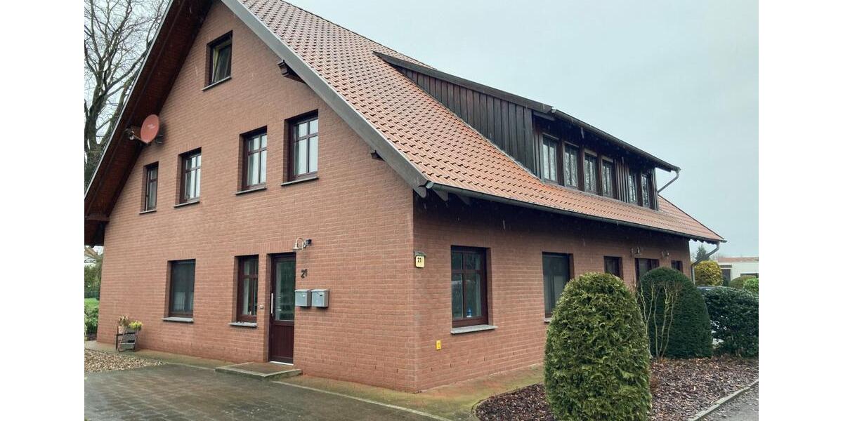 Erdgeschoßwohnung Petershagen - 4 Zimmer, 81 m&sup2;, 770&euro; | Angebot:25343054