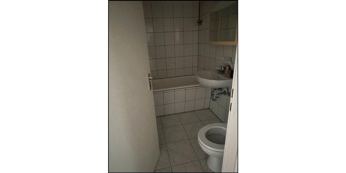 Hochparterre Solingen Central - 3 Zimmer, 71 m&sup2;, 800&euro; | Angebot:26706029
