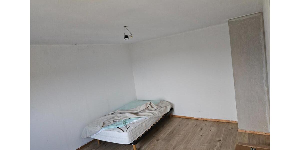 Etagenwohnung Saarbrücken Dudweiler - 4 Zimmer, 90 m&sup2;, 580&euro; | Angebot:25752721