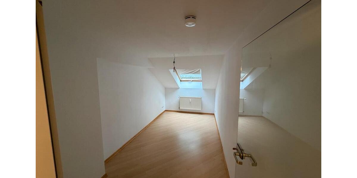 Maisonettenwohnung Wiesbaden - 3.5 Zimmer, 75 m&sup2;, 1.067&euro; | Angebot:26639032