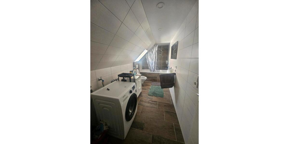 Dachgeschoßwohnung Gundelfingen an der Donau - 3 Zimmer, 90 m&sup2;, 950&euro; | Angebot:26698867