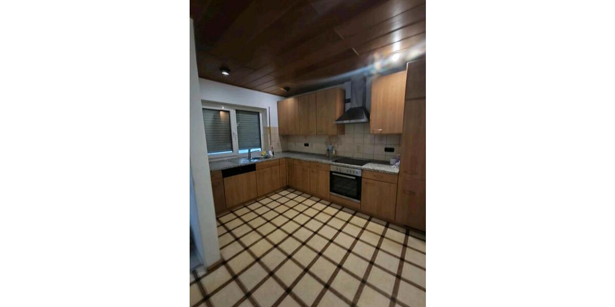 Erdgeschoßwohnung Bielefeld Mitte - 4 Zimmer, 100 m&sup2;, 1.200&euro; | Angebot:26026040