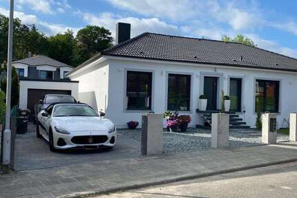 Haus Rödermark Breidert - 5 Zimmer, 237 m&sup2;, 3.900&euro; | Angebot:25997351