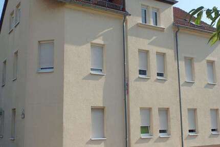 Wohnung zum Mieten in Roßwein 299 € 75 m²