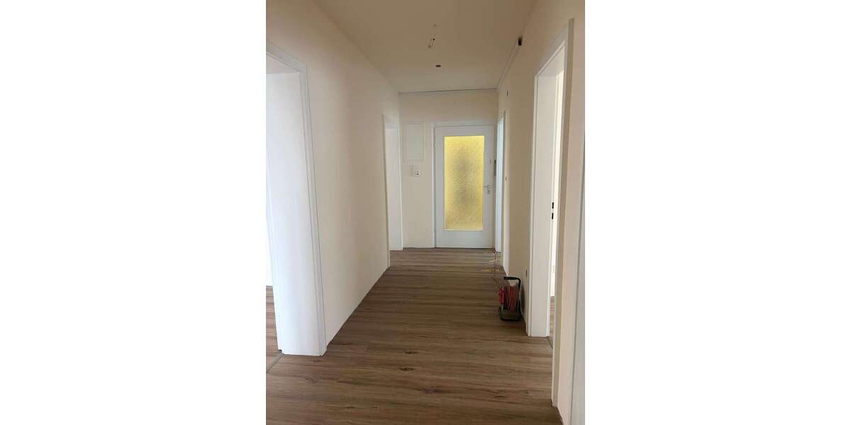 Etagenwohnung Homburg - 3 Zimmer, 80 m&sup2;, 900&euro; | Angebot:26867145