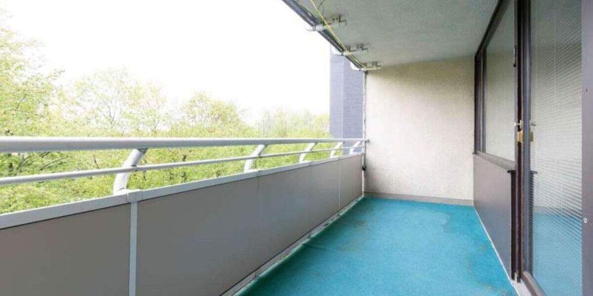 Gemütliche Wohnung mit großem Balkon+neuer Küche und teilmöbliert 1 zimmer