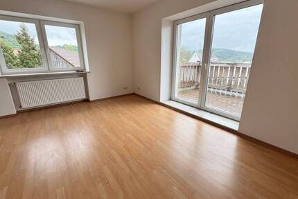 Wohnung Berching Pollanten - 3 Zimmer, 94 m&sup2;, 850&euro; | Angebot:26486216