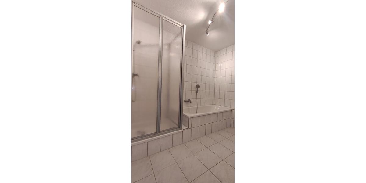 Etagenwohnung Rudolstadt - 3 Zimmer, 71 m&sup2;, 520&euro; | Angebot:23902944