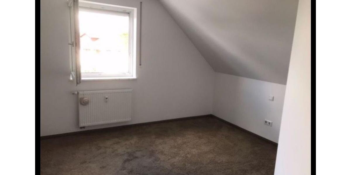Etagenwohnung Burglengenfeld - 2.5 Zimmer, 77 m&sup2;, 985&euro; | Angebot:26048587