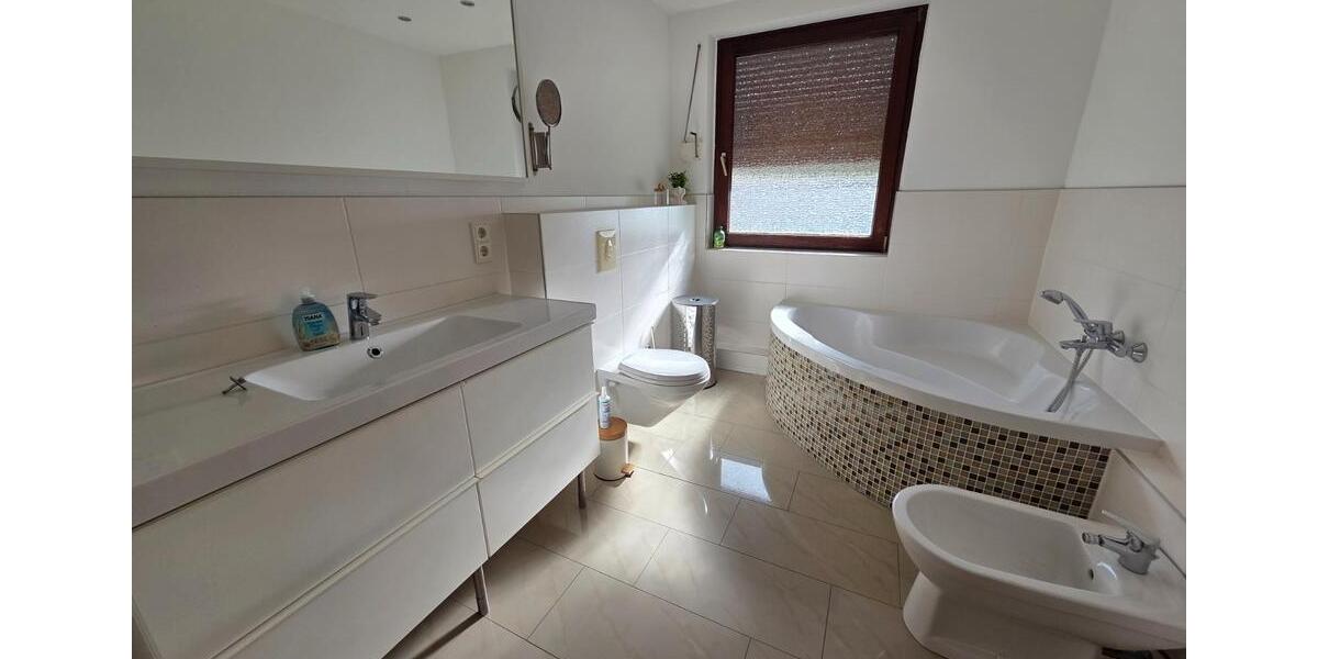 Etagenwohnung Hamburg Hamburg-Mitte - 4 Zimmer, 125 m&sup2;, 1.950&euro; | Angebot:26567626
