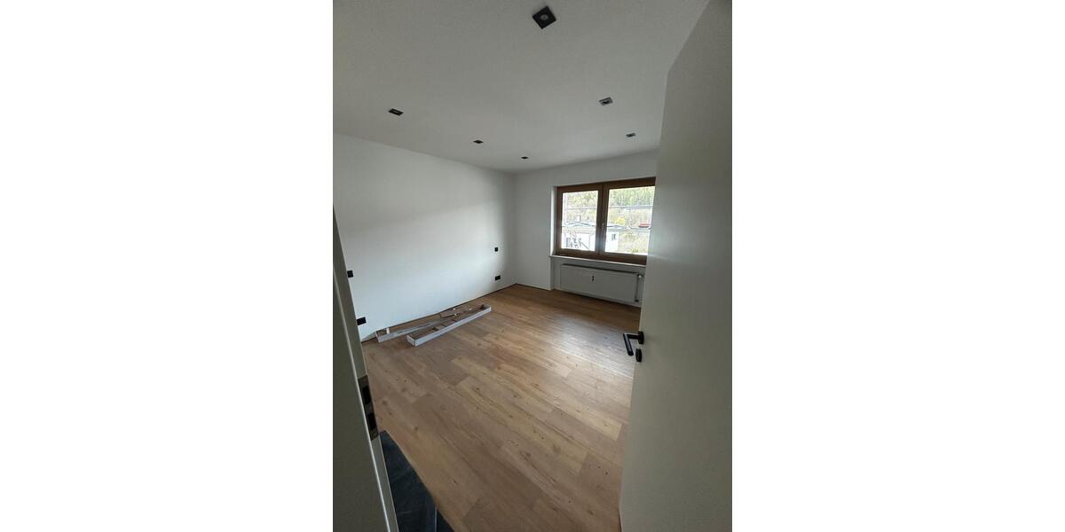 Etagenwohnung Frammersbach - 4 Zimmer, 115 m&sup2;, 1.100&euro; | Angebot:26152283