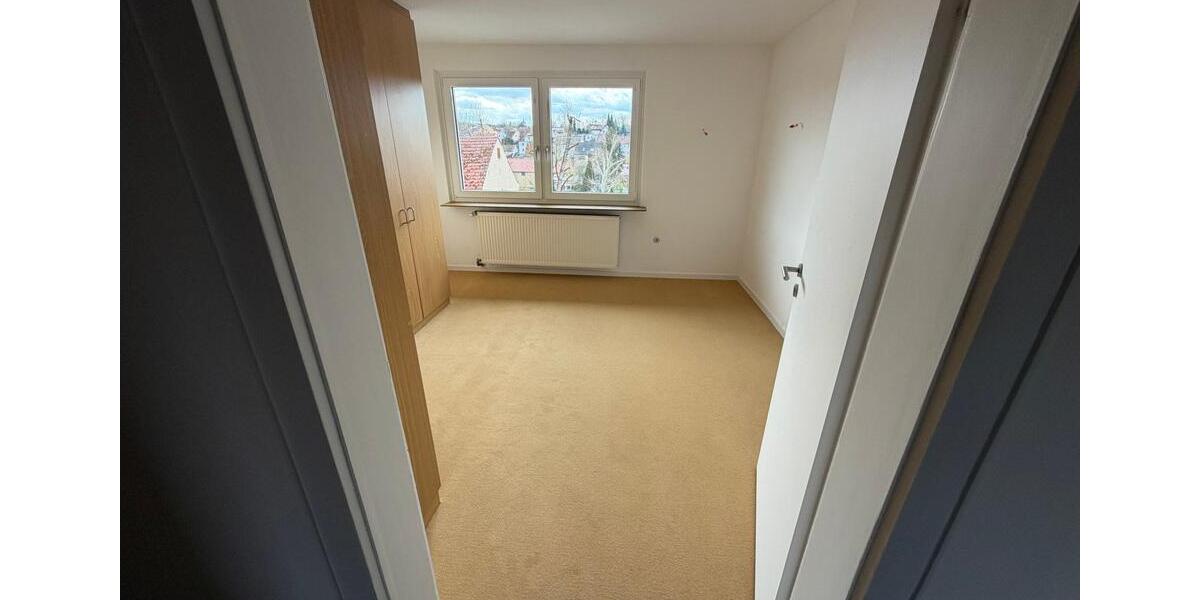 Etagenwohnung Poppenhausen - 7 Zimmer, 215 m&sup2;, 1.890&euro; | Angebot:26312178