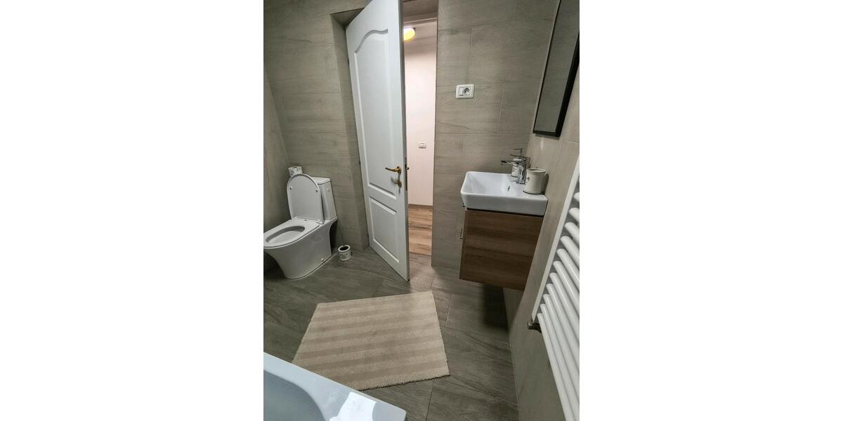 Etagenwohnung Kronach - 6 Zimmer, 150 m&sup2;, 1.000&euro; | Angebot:26567516