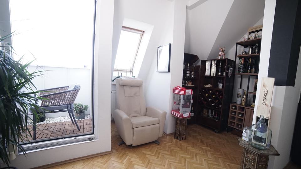 Einfamilienhaus München Schwabing-Freimann - 2.5 Zimmer, 60 m&sup2;, 2.149&euro; | Angebot:26636857