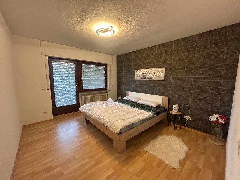 Helle 3-Zimmer-Wohnung mit Balkon & Garage – ab 1. August