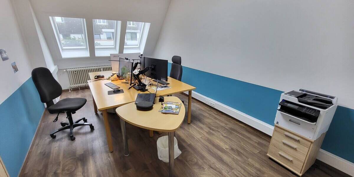 Gewerbeobjekt Lübeck / Sankt Lorenz Nord St. Lorenz Nord - 4 Zimmer, 172 m&sup2;, 950&euro; | Angebot:25670271