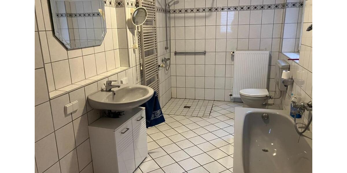 Etagenwohnung Beckedorf - 3 Zimmer, 125 m&sup2;, 700&euro; | Angebot:25297352