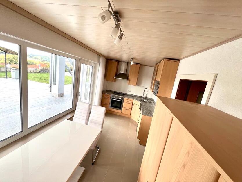 Traumhafte 90 m² 3-Zimmer-Wohnung mit Garten & Weitblick, 96132