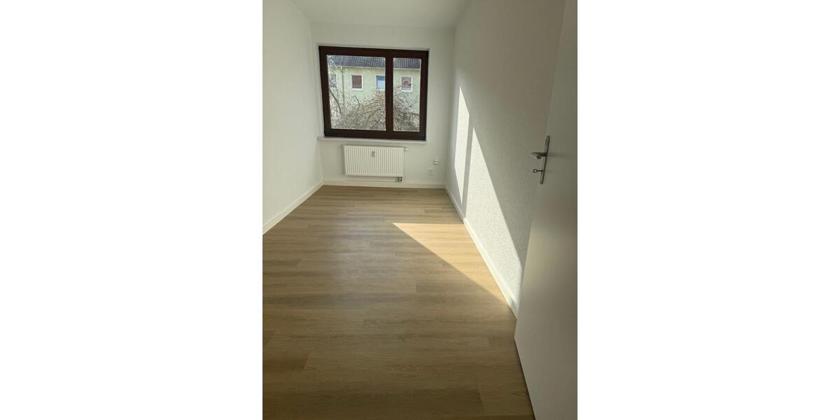 Etagenwohnung Bad Schandau - 4 Zimmer, 71 m&sup2;, 495&euro; | Angebot:25352444