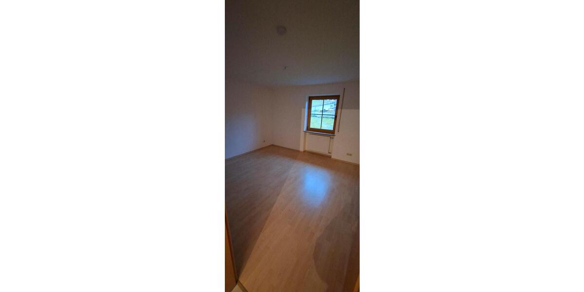 Erdgeschoßwohnung Arrach - 3 Zimmer, 93 m&sup2;, 580&euro; | Angebot:26447549