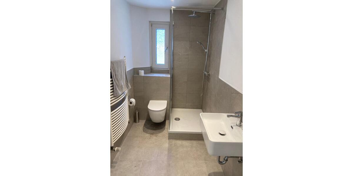 Dachgeschoßwohnung Münster Mitte-Süd - 3 Zimmer, 110 m&sup2;, 1.500&euro; | Angebot:25406231