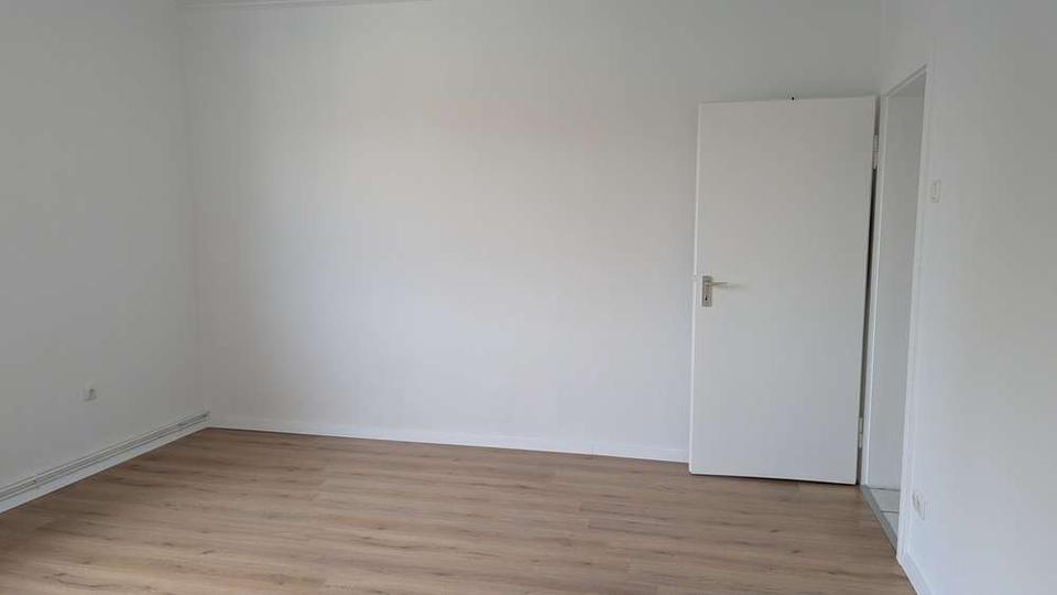 Erdgeschoßwohnung Gelsenkirchen Gelsenkirchen-Mitte - 2.5 Zimmer, 63 m&sup2;, 604&euro; | Angebot:26636781