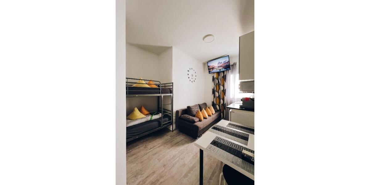 Etagenwohnung Freiberg am Neckar - 1 Zimmer, 16 m&sup2;, 700&euro; | Angebot:24660071