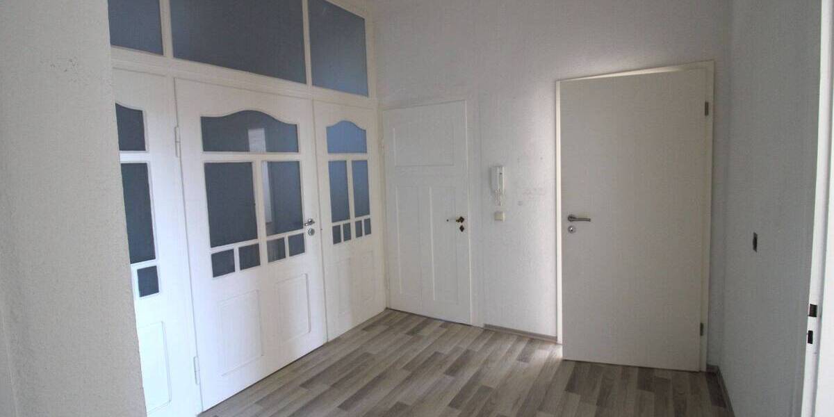 Etagenwohnung Gotha - 5 Zimmer, 111 m&sup2;, 975&euro; | Angebot:26685580