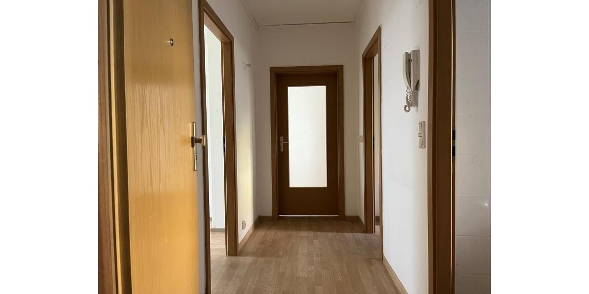 Erdgeschoßwohnung Weißenfels - 3 Zimmer, 60 m&sup2;, 360&euro; | Angebot:24793605