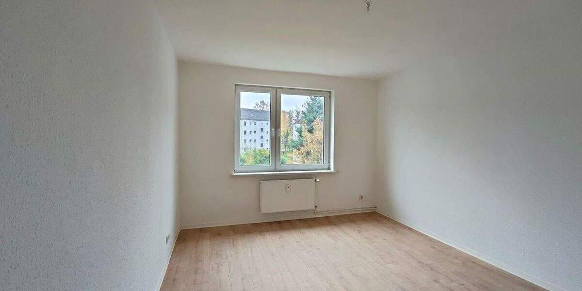 Etagenwohnung Zeitz - 3 Zimmer, 60 m&sup2;, 341&euro; | Angebot:25070371