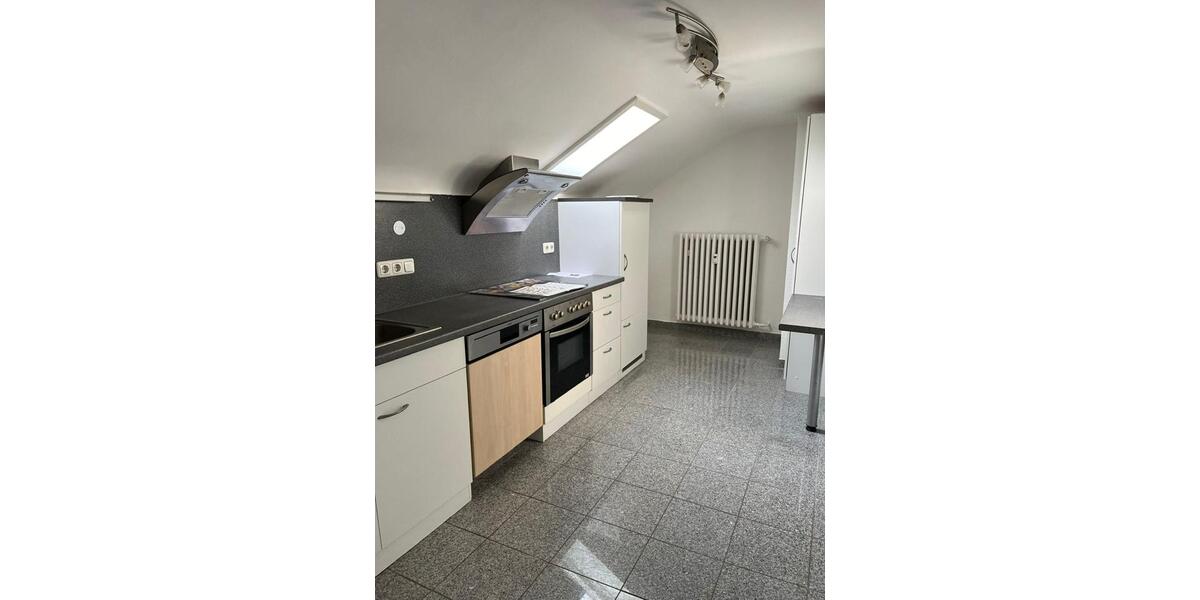 Dachgeschoßwohnung Zeil am Main - 2 Zimmer, 37 m&sup2;, 370&euro; | Angebot:25941794