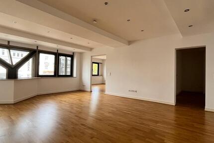 *Stilvolle 4 Zimmerwohnung mit Einbauküche und En Suite Badezimmer zimmer