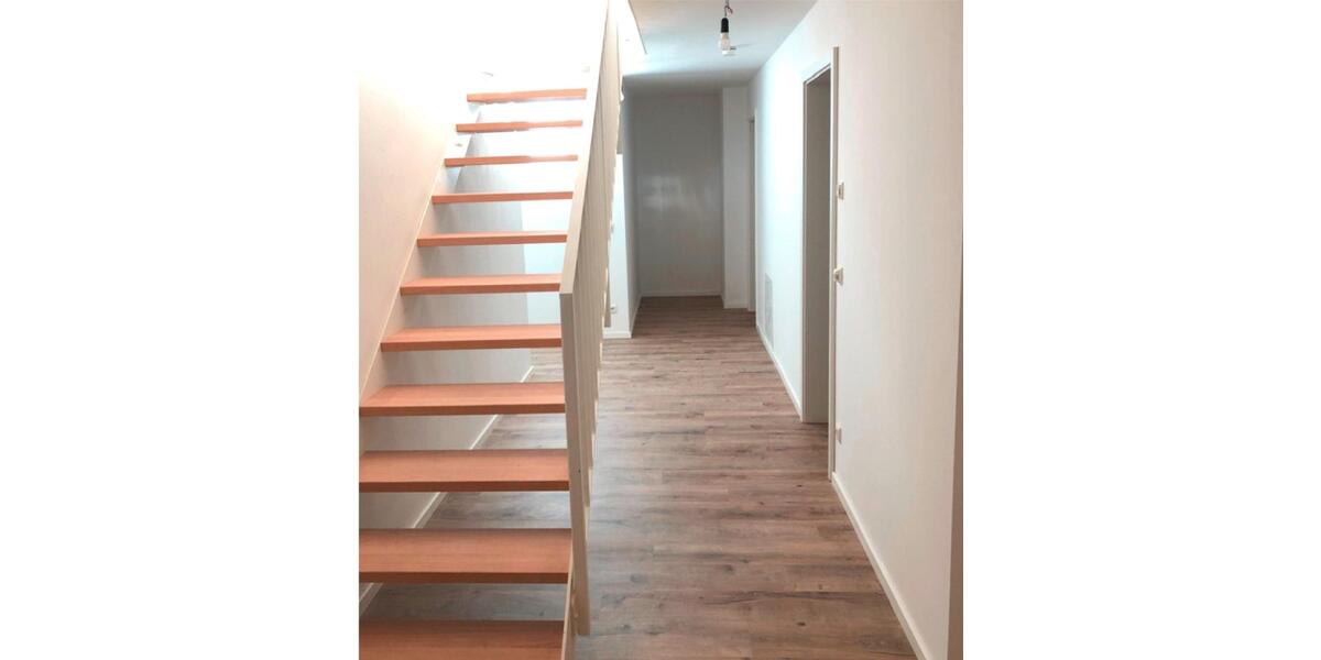 Erdgeschoßwohnung Arnstorf - 4 Zimmer, 125 m&sup2;, 1.000&euro; | Angebot:26396939