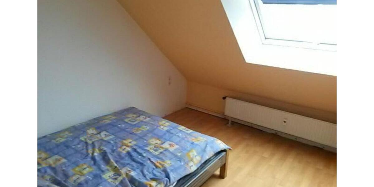 3-Zimmer 70-qm-DG Wohnung in Ilsede OT Adenstedt, 410 € 3 zimmer