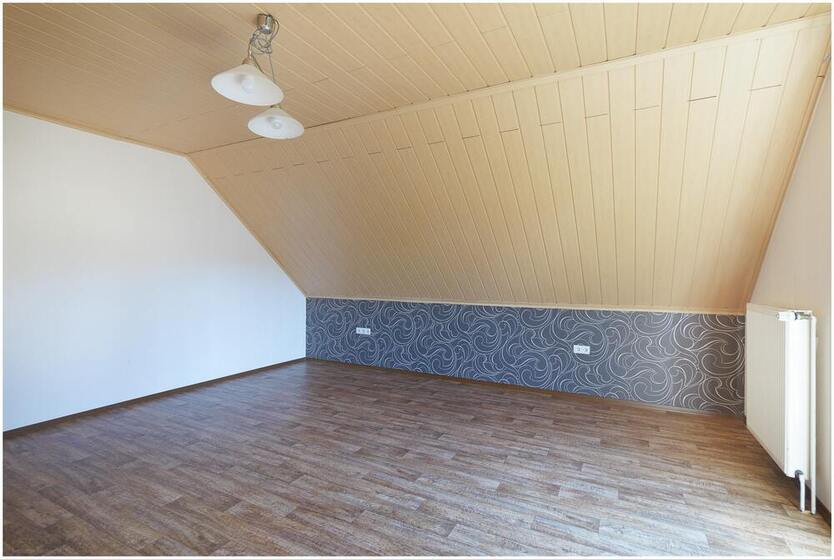 ***geräumige 2 Zimmer Oberwohnung mit EBK in Börger*** mit eigenem Garten, Terrasse, sowie Zufahrt und Carport 2 zimmer