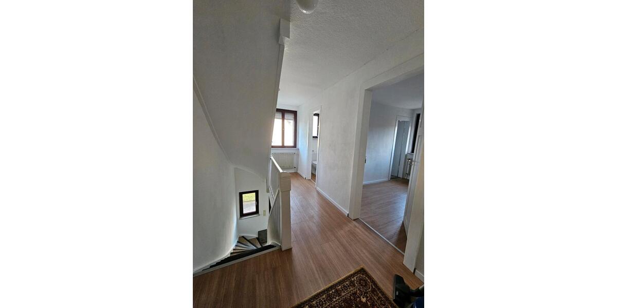 Etagenwohnung Ammerbuch - 3 Zimmer, 90 m&sup2;, 1.000&euro; | Angebot:26047554