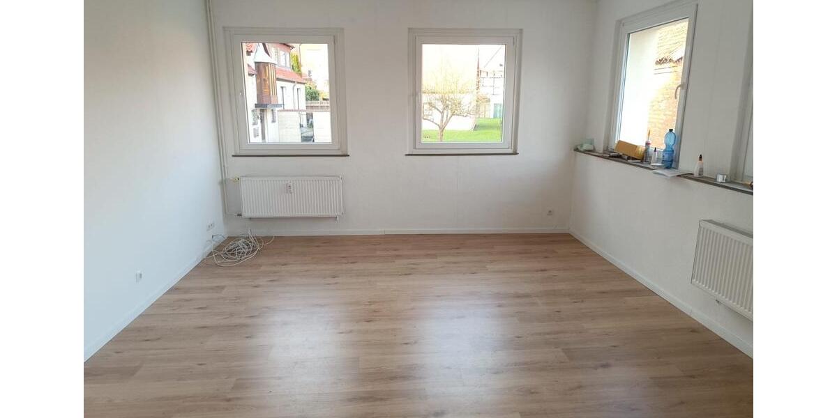 Ab sofort: 3,5 Zi,Stadtkern,renoviert,Gäste-WC,EBK,EnKl B 3 zimmer