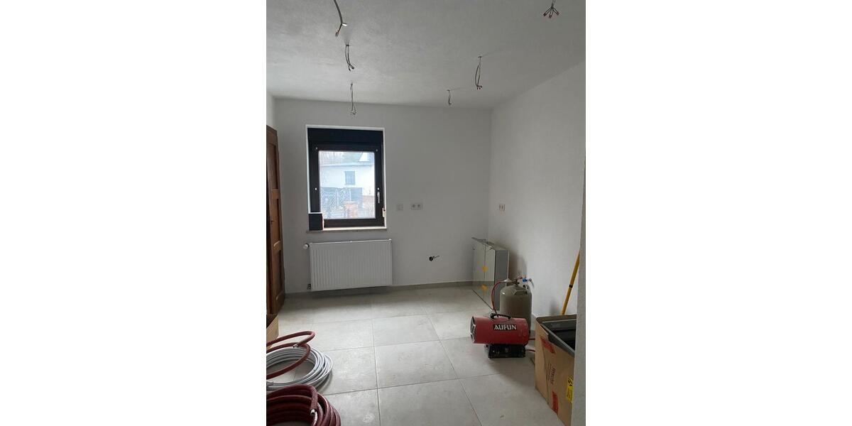 Doppelhaushälfte Stadtallendorf - 3 Zimmer, 100 m&sup2;, 1.350&euro; | Angebot:24867593