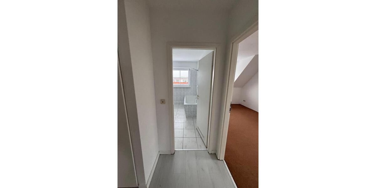 Etagenwohnung Schönefeld - 3 Zimmer, 72 m&sup2;, 932&euro; | Angebot:24788134