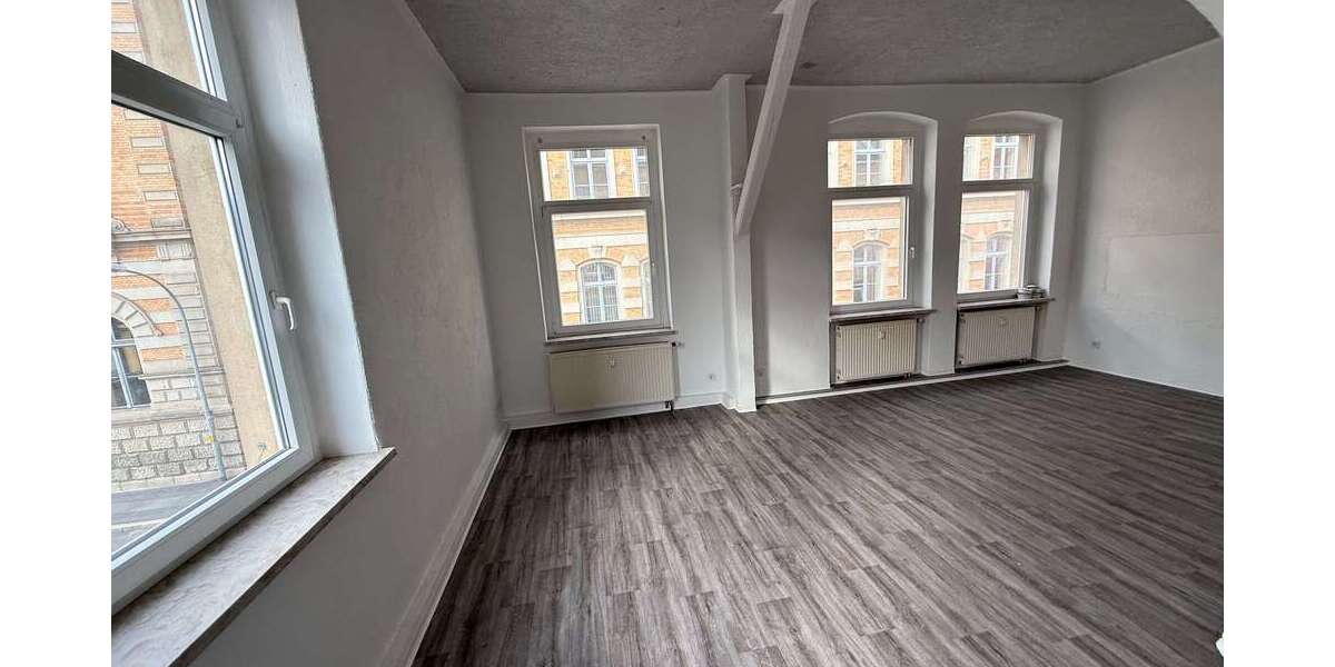 Etagenwohnung Greiz Irchwitz - 4 Zimmer, 115 m&sup2;, 650&euro; | Angebot:25887987