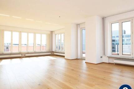 AIGNER - Lichtdurchflutete 4-Zimmer Penthousewohnung mit großer Dachterrasse in zentraler Lage 4 zimmer
